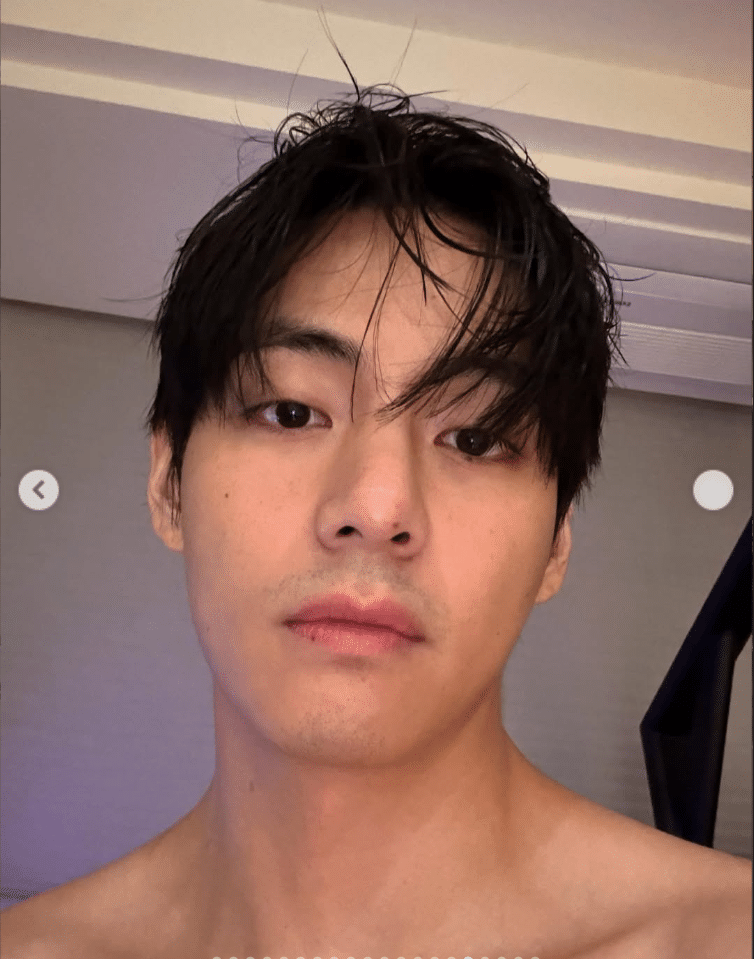 BTS Community Post - 태 태 , 뭐 하고 있어요?