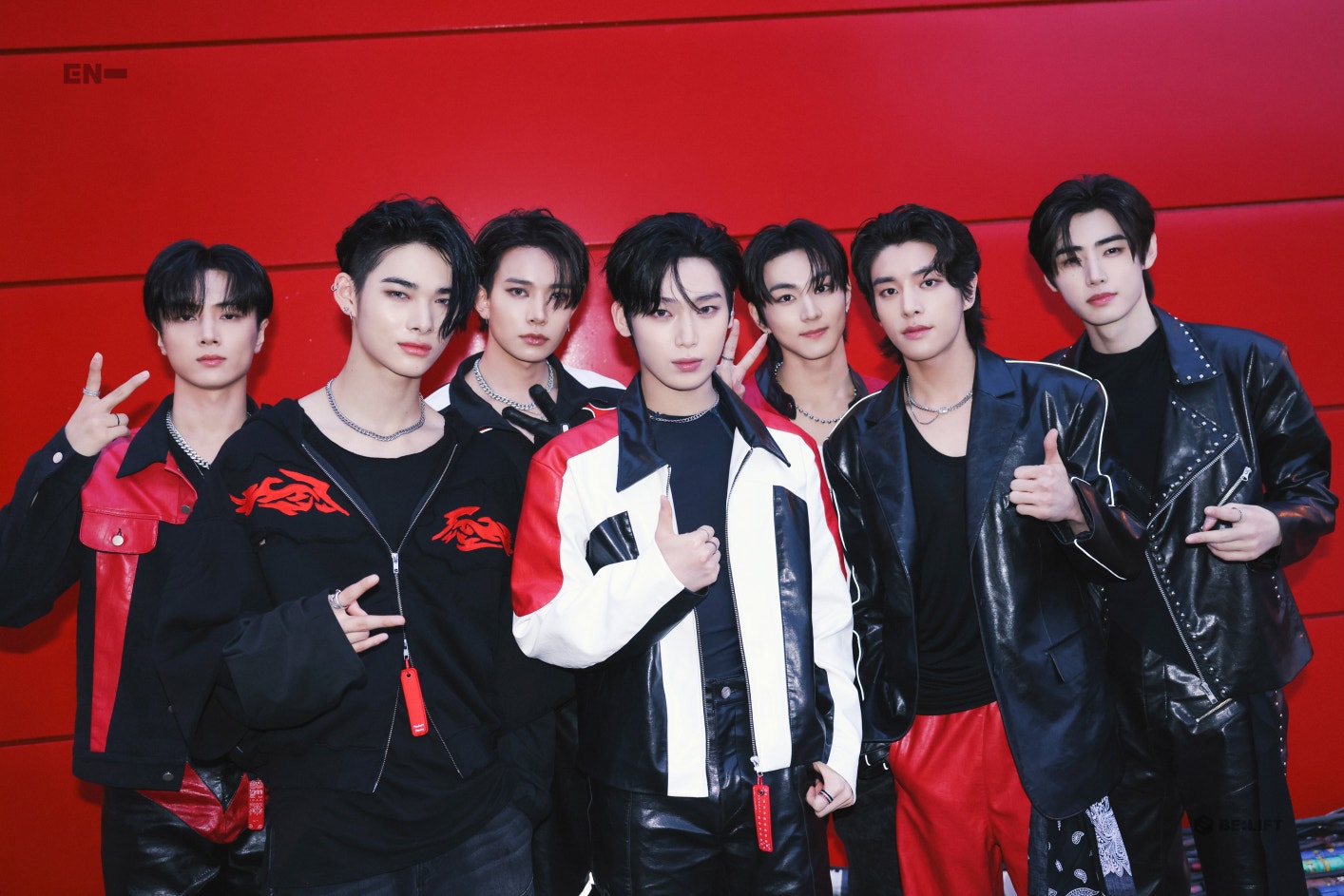 weverse-enhypen-image-enhypen-behind-photo-sketch
