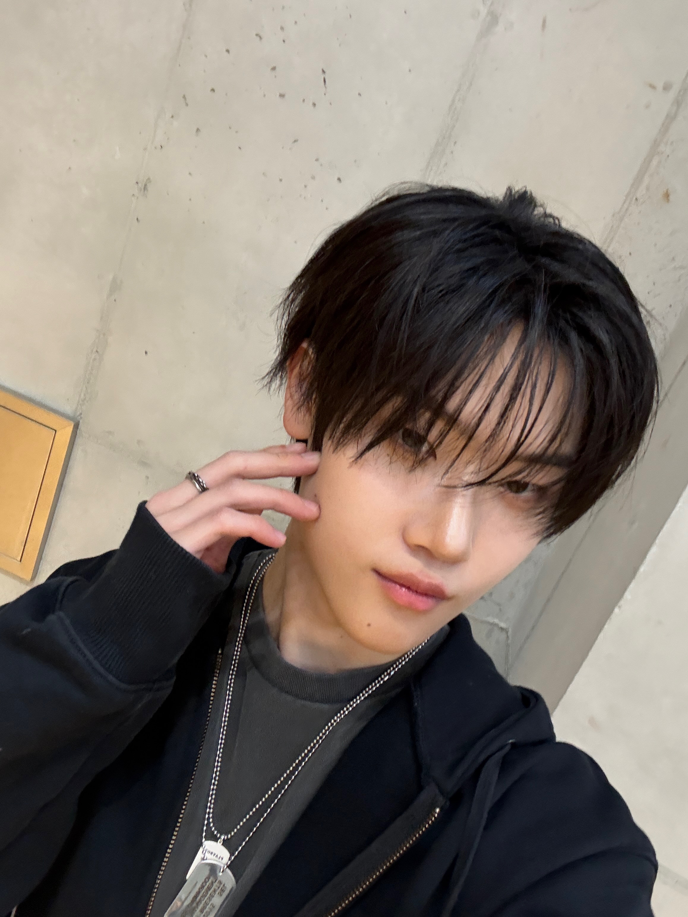Post de la Comunidad CLOSE YOUR EYES - 🦋🦋🦄🦋🦋 - JANG YEOJUN
