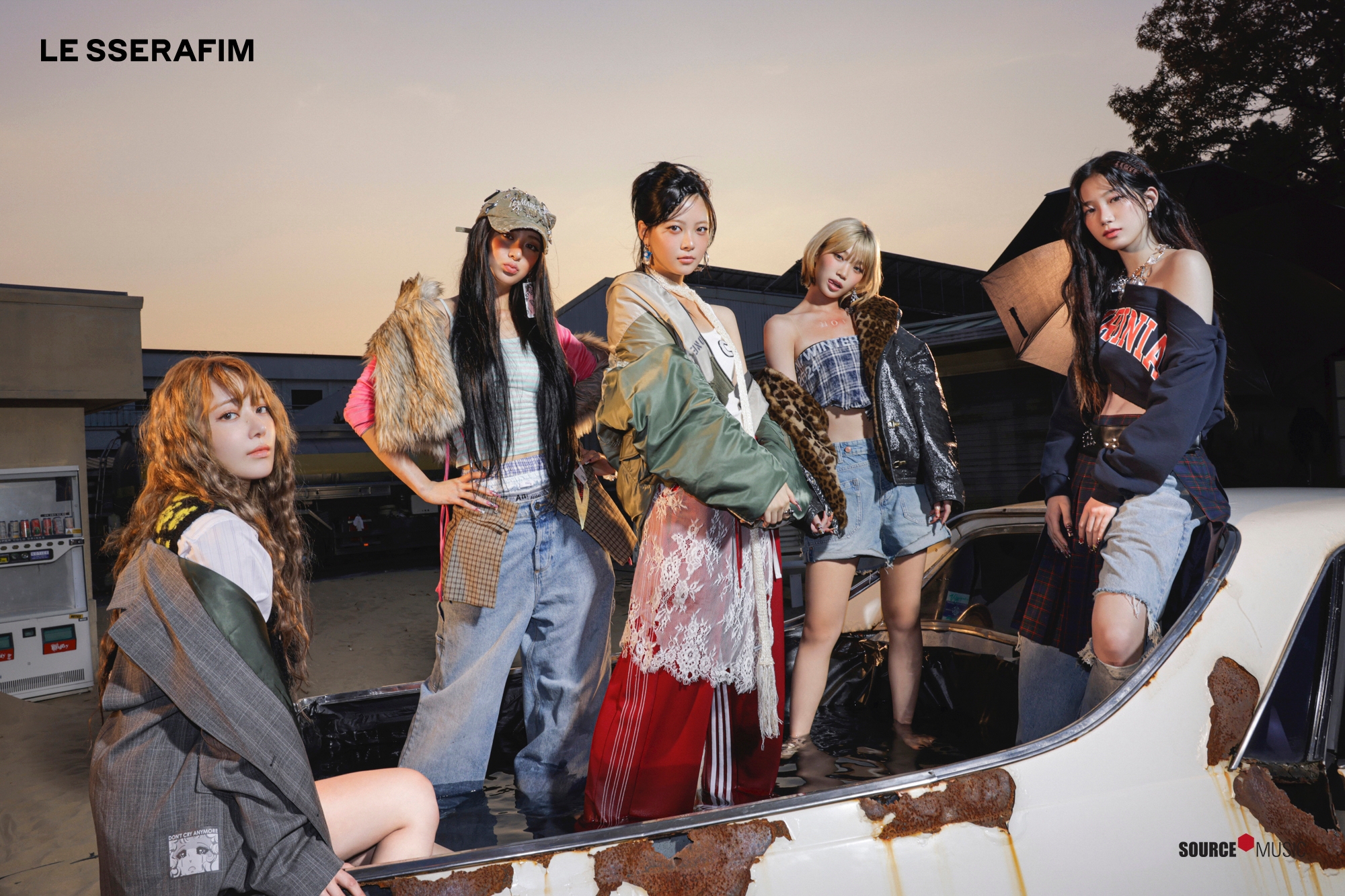 Weverse LE SSERAFIM Image - LE SSERAFIM 5th Mini Album 'HOT