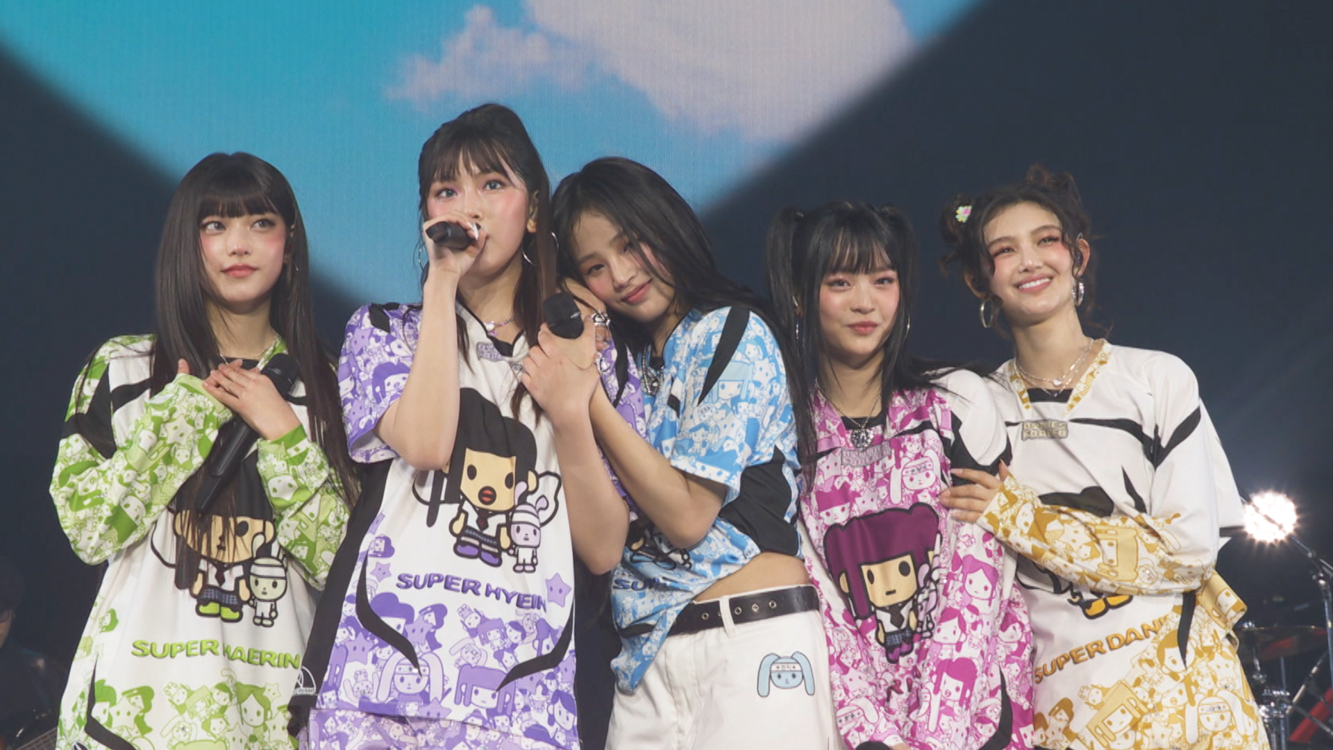 00a2ff05-b4b8-40b9-b082-