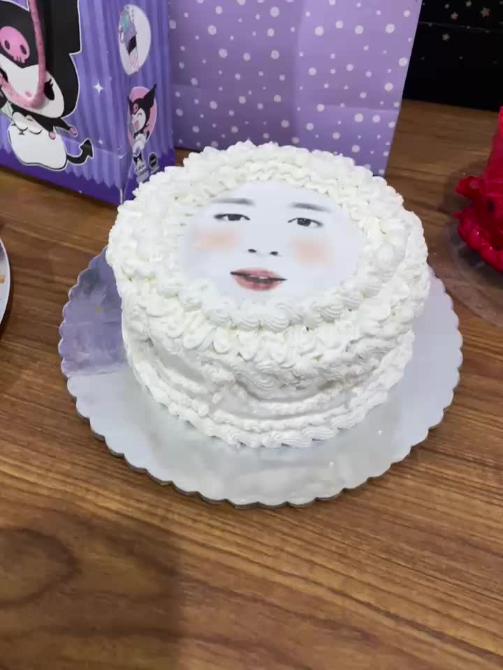 BTS Community Post - HAPPY BIRTHDAY TO ME AND JIMIN 🫶🙂‍↕️