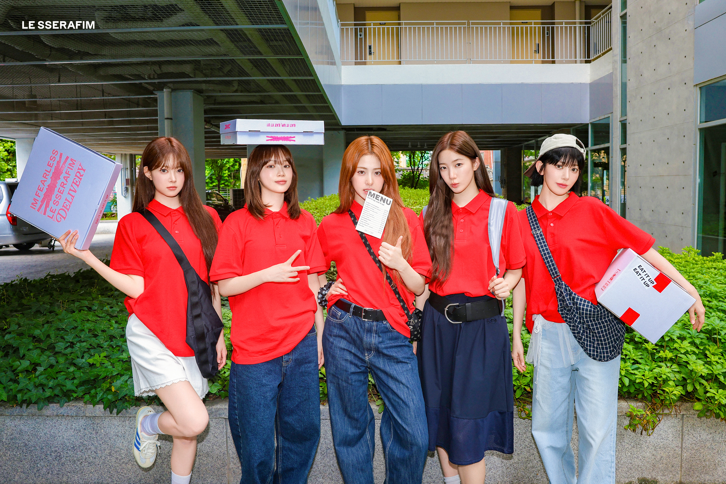 Weverse LE SSERAFIM Image - LE SSERAFIM 'SPAGHETTI' Jacket Photo