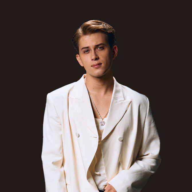 Most recent profile image for Santos Bravos Alejandro Aramburu