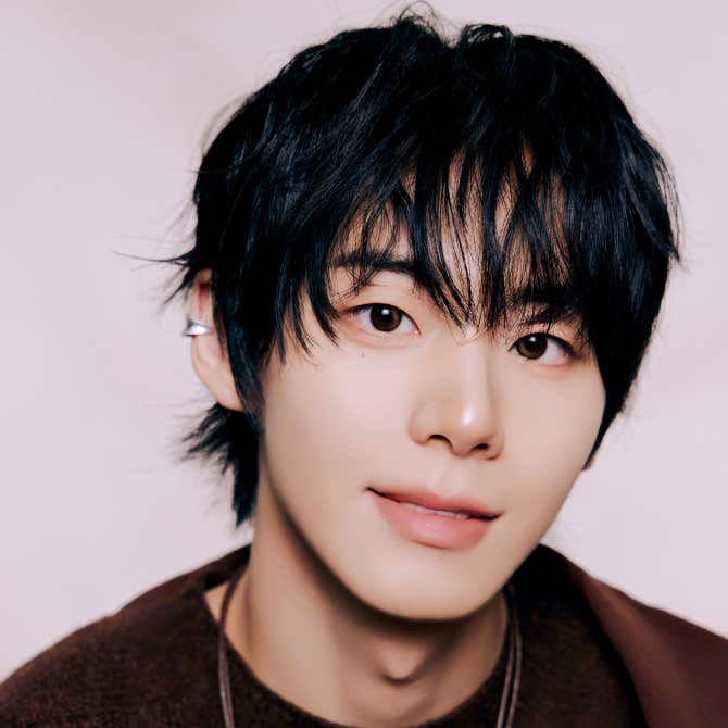 Most recent profile image for AHOF JEONGWOO 