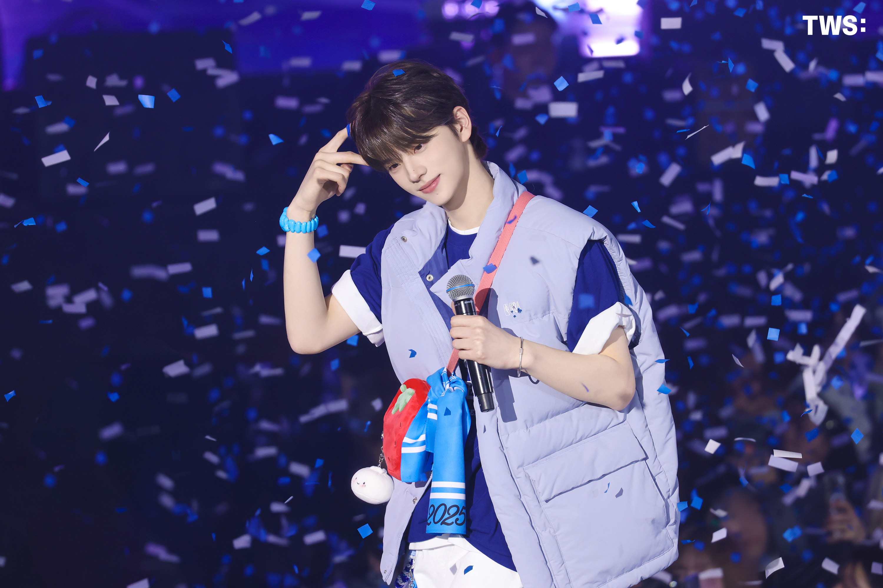 Weverse TWS Image - 251107 HAPPY SHINYU Day