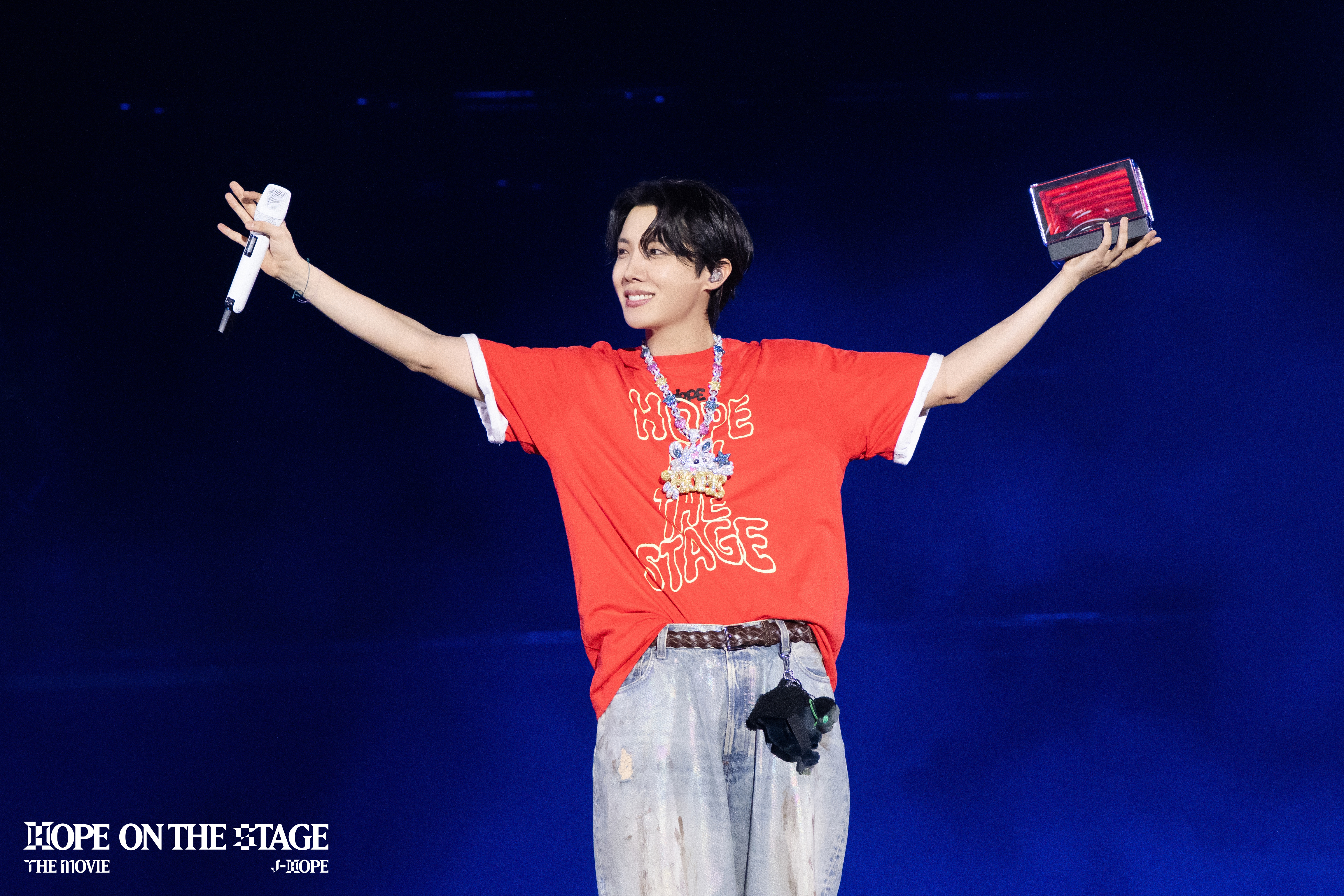 Weverse BTS Image - j-hope Tour 'HOPE ON THE STAGE' THE MOVIE Photos