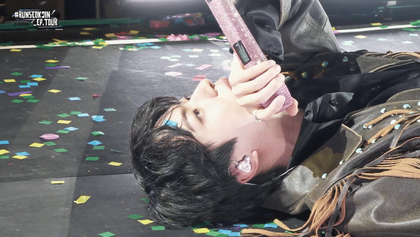 Weverse BTS Media - 진 (Jin) 'The Astronaut' Stage CAM