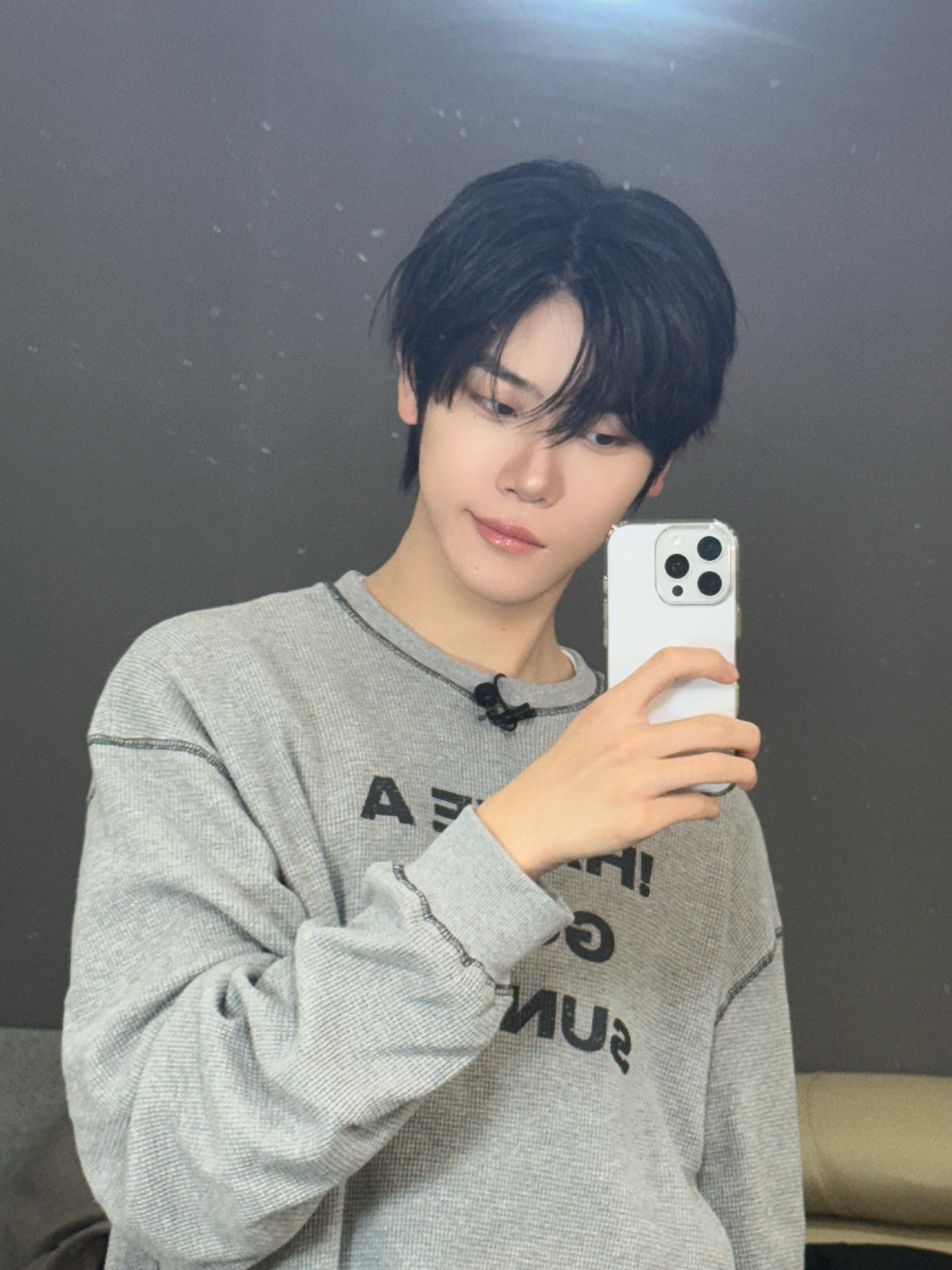 CLOSE YOUR EYESコミュニティの投稿 - - JANG YEOJUN