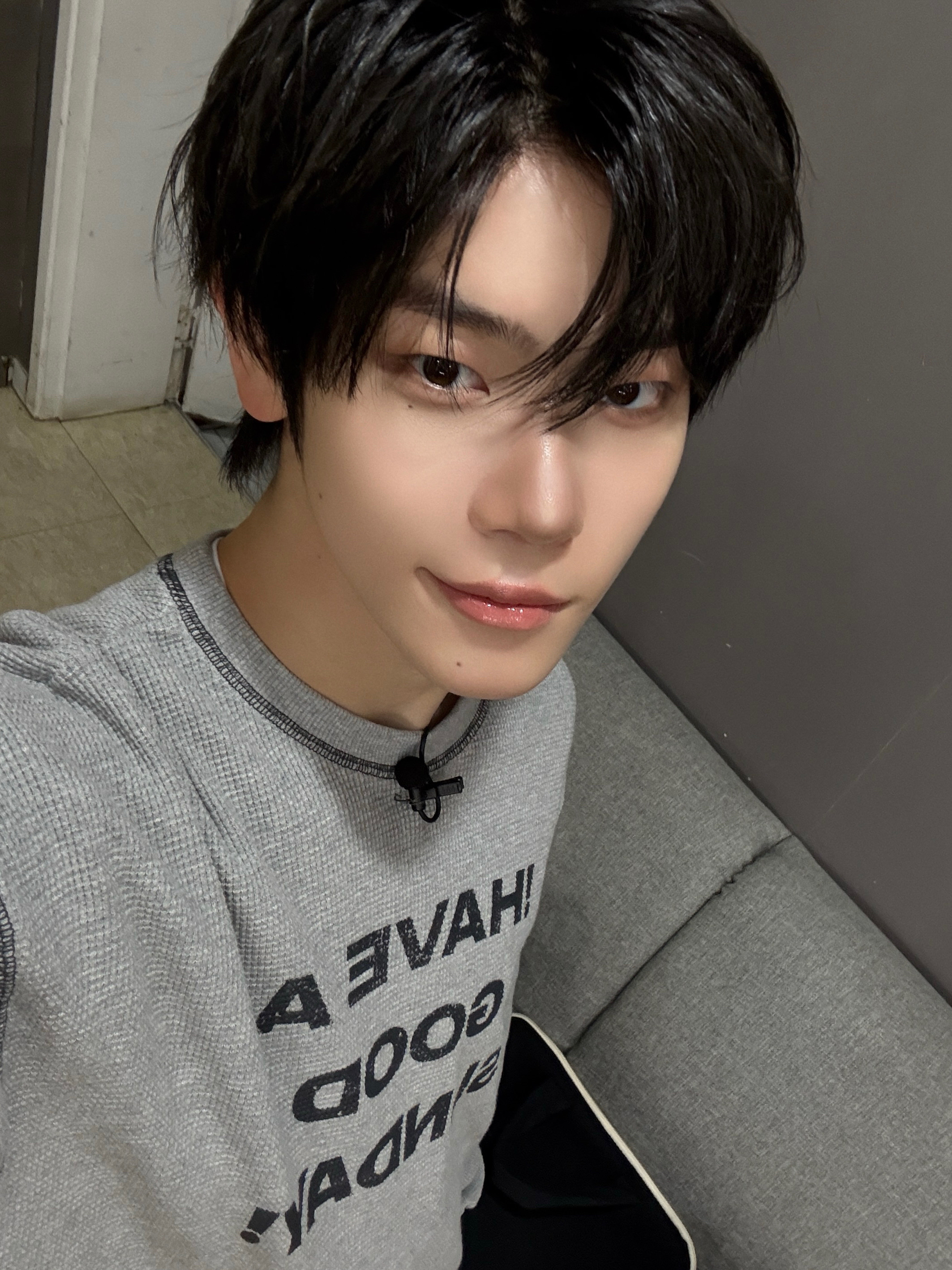 CLOSE YOUR EYESコミュニティの投稿 - - JANG YEOJUN