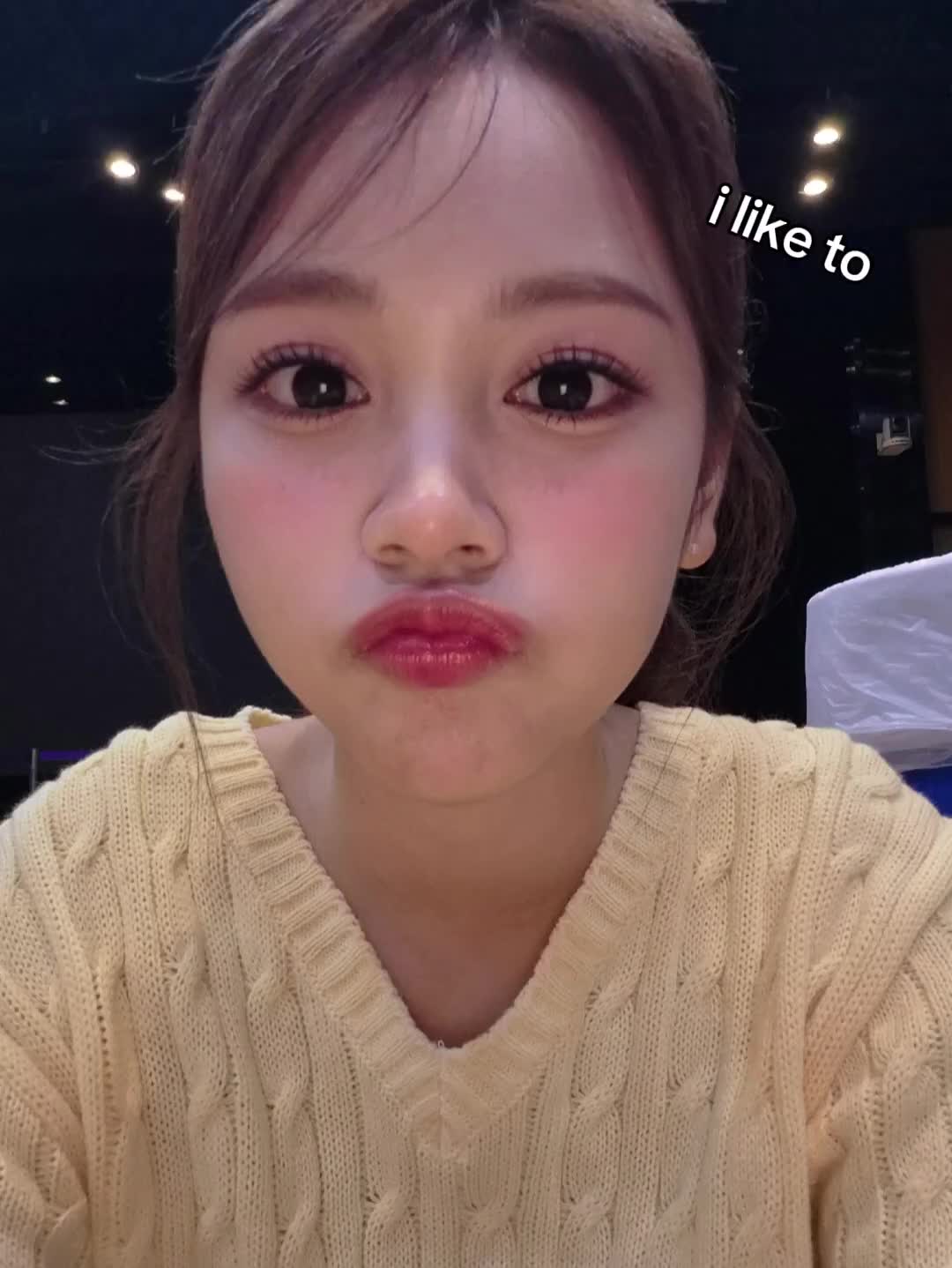 Hearts2Hearts Community Post - I only trust food😋 - CARMEN