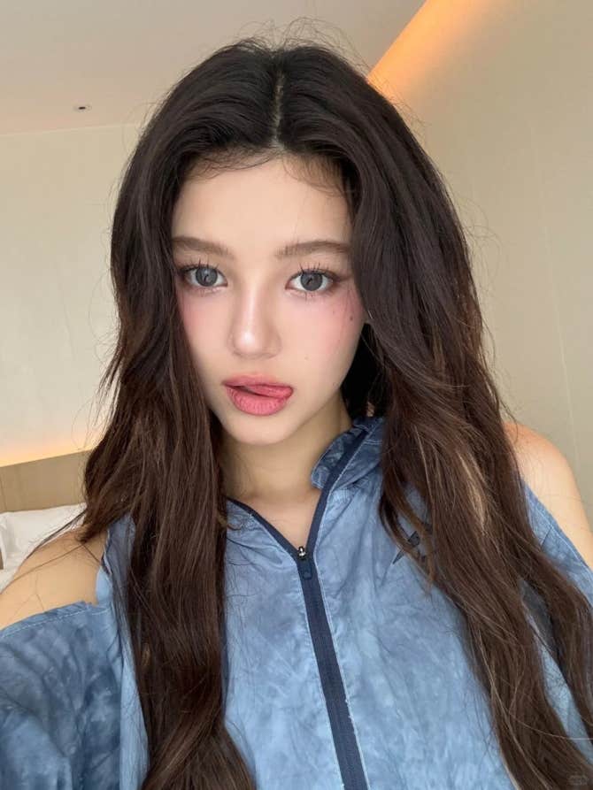 NewJeans Community Post - Dani啊....真的真的好想妳ㅠㅠ 往後的日子裡要一直幸福啊🩶