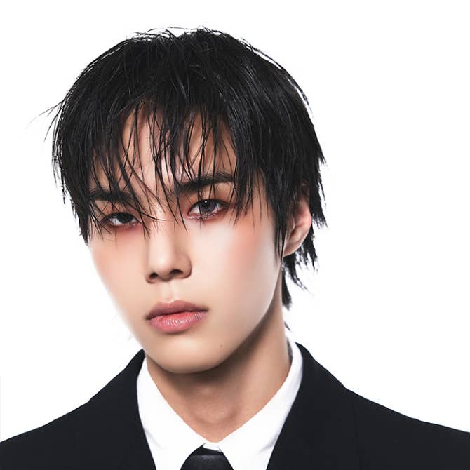 Most recent profile image for 82MAJOR HWANG SEONG BIN