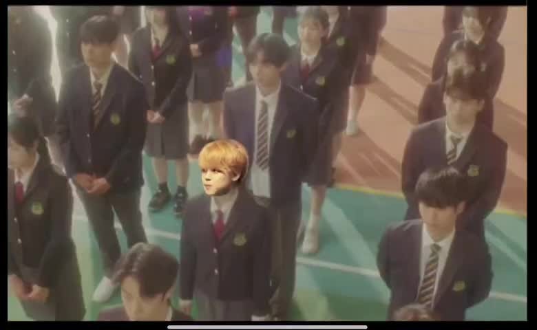 BTS Community Post - 风吹过所有温柔!我偏爱的酒舞呀! ️💛 哈哈…😁😁😁😁😁😁