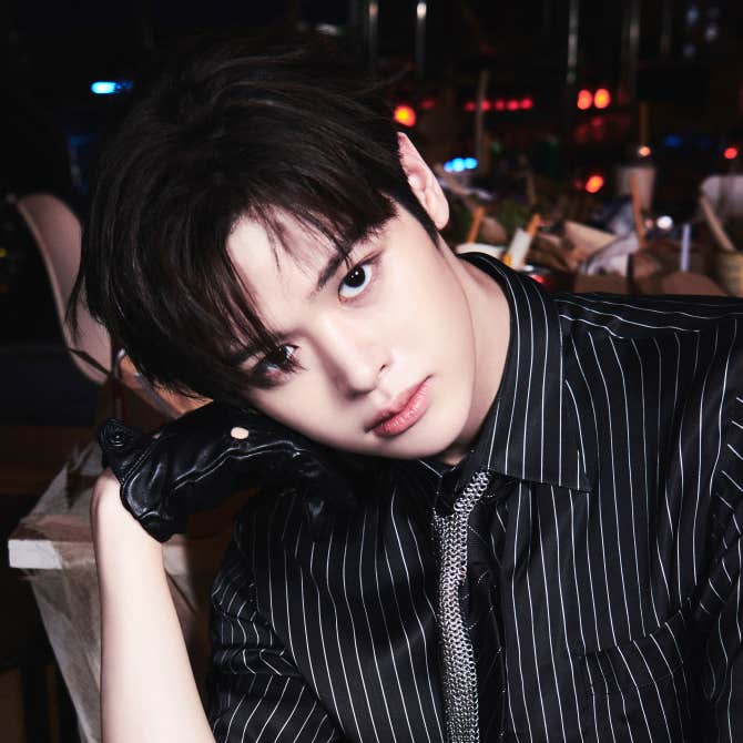 Most recent profile image for CLOSE YOUR EYES MA JINGXIANG