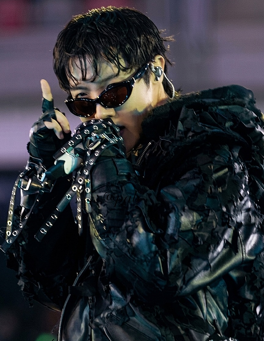 BTS Community Post - ᴏᴍɢ.. ⚡️ ɪᴄʜ ʟɪᴇʙᴇ ᴅɪᴇsᴇɴ sᴏɴɢ sᴏ