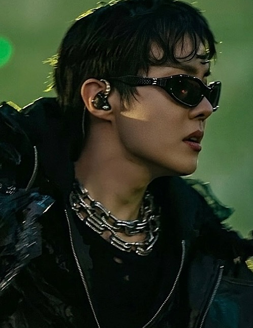 BTSコミュニティの投稿 - ᴏᴍɢ.. ⚡️ ɪᴄʜ ʟɪᴇʙᴇ ᴅɪᴇsᴇɴ sᴏɴɢ