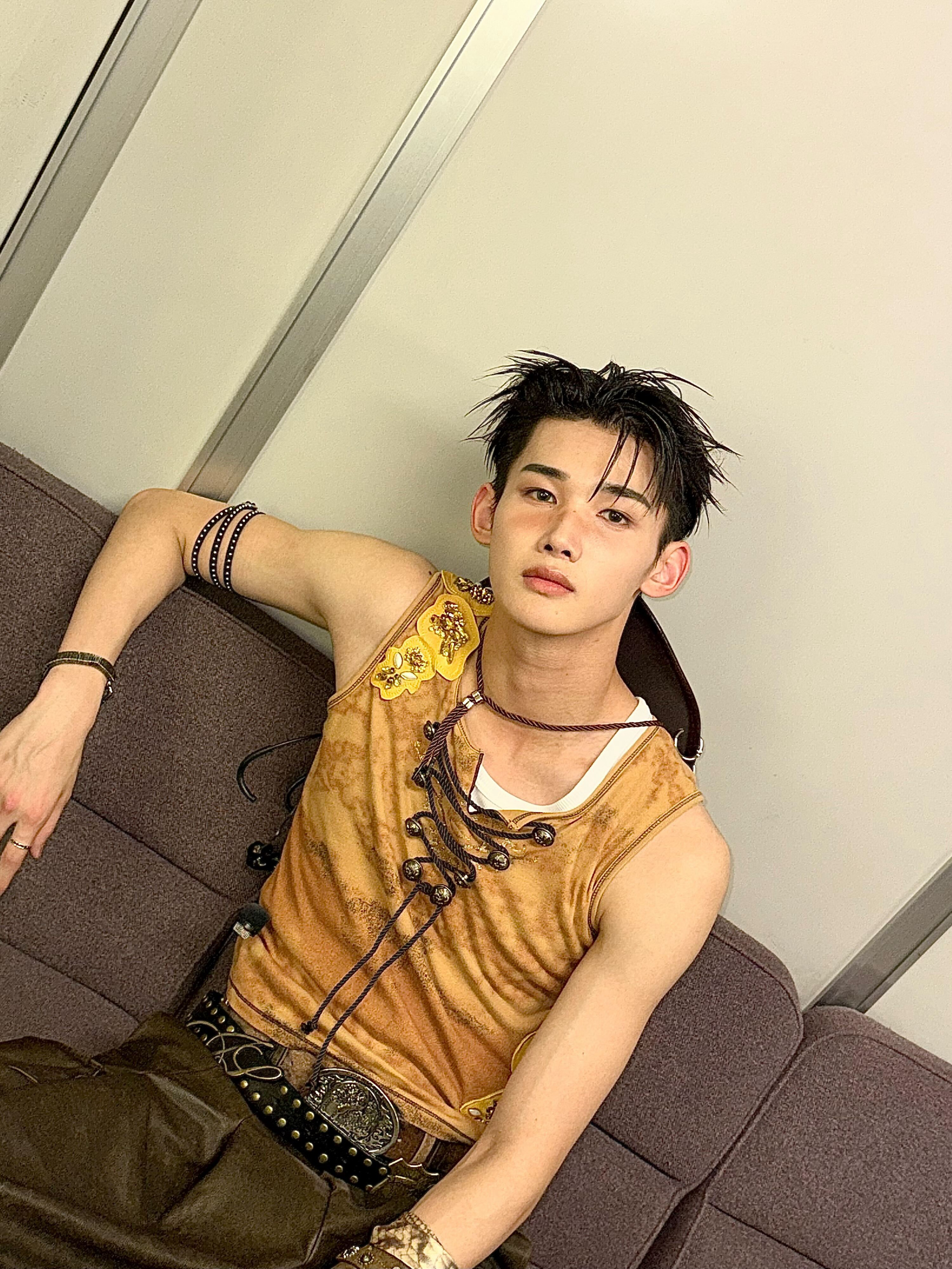 &TEAM JO NOW 韓国 CU 購入特典 &TEAMコミュニティの投稿 - 🤠 - JO