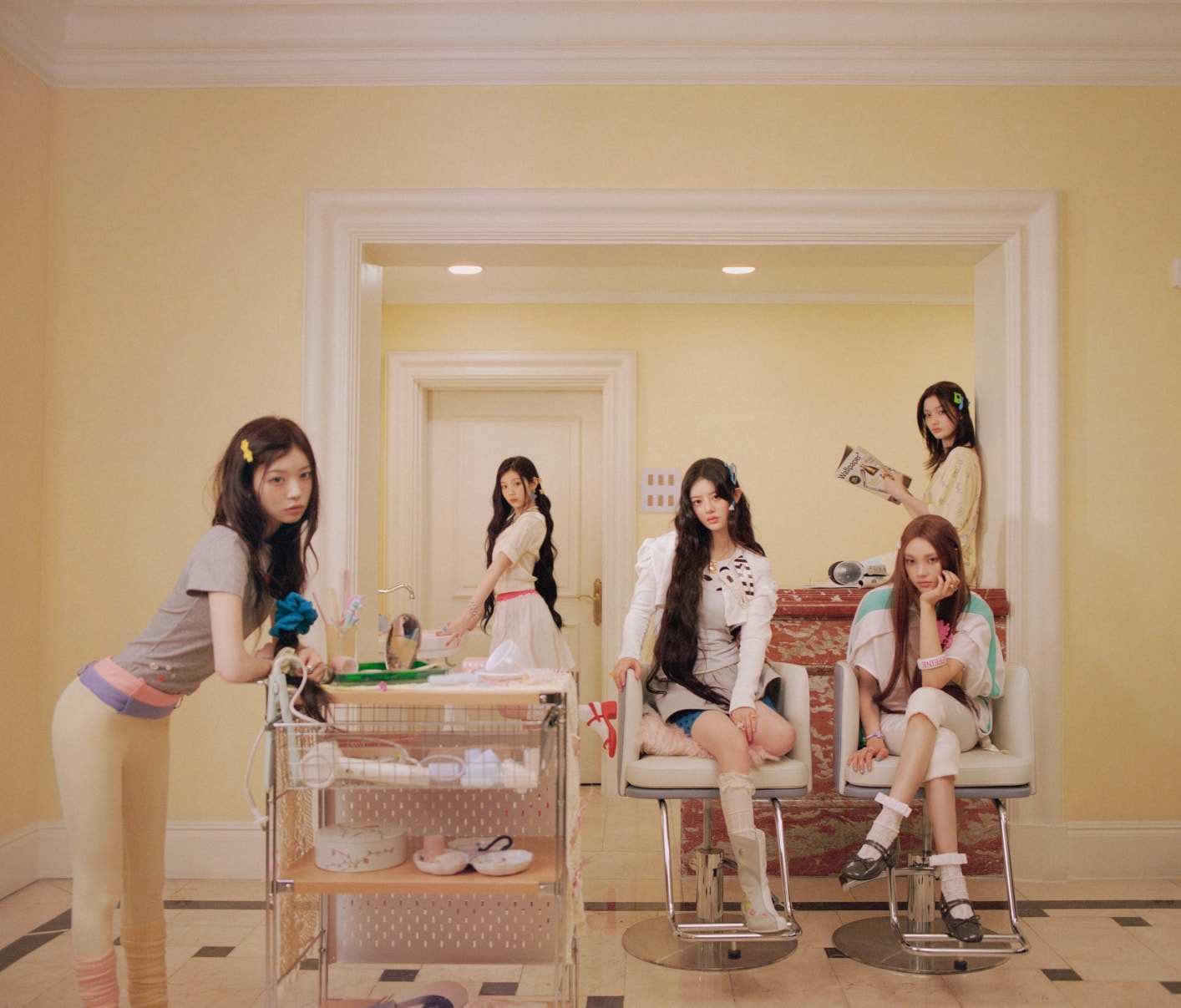 【開封済】ILLIT NOT CUTE ANYMORE Little Mimi③ GIFT] ILLIT 1st Single Album [ NOT CUTE ANYMORE ] Little Mimi Ver