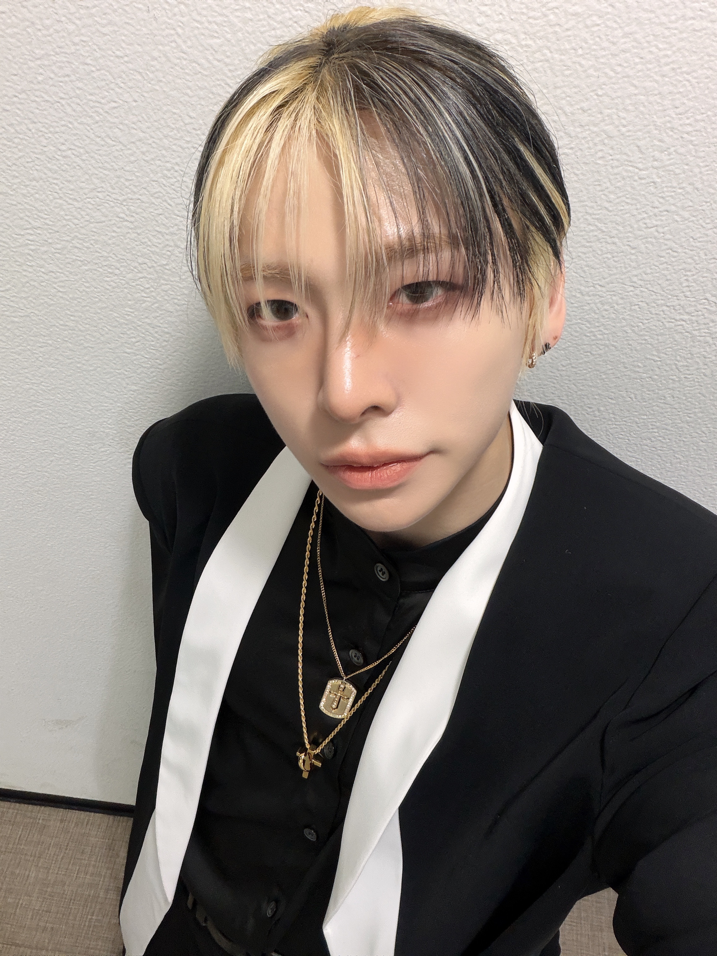 ampers&one ジホ サポラ AMPERS&ONEコミュニティの投稿 - God God God🙏🏻🙏🏻🙏🏻 - チェ・ジホ