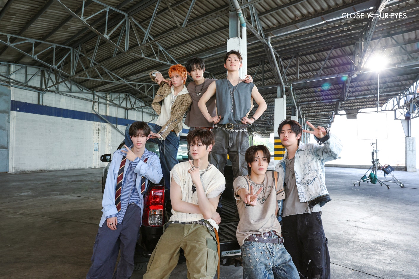 WeverseCLOSE YOUR EYES图片 - CLOSE YOUR EYES Digital Single