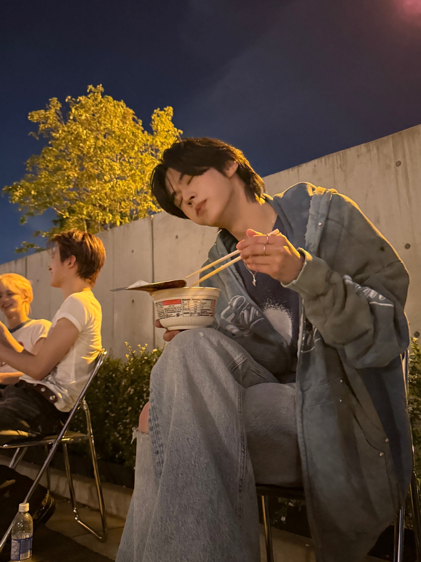 TWS Community Post - 🍜🍜 - DOHOON