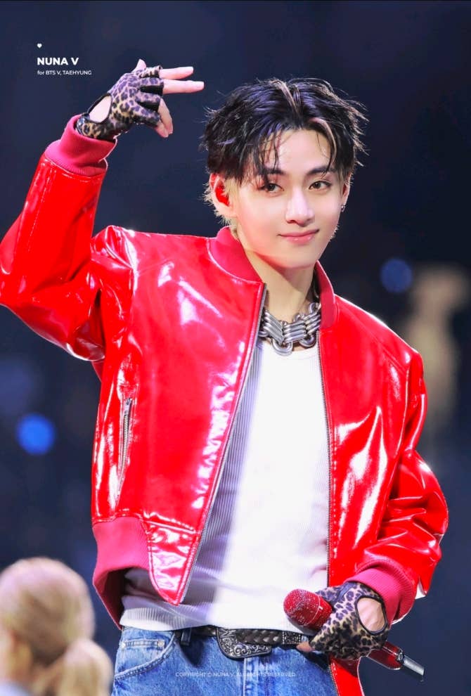 BTS Community Post - tae in red ........ ️‍🔥 ️‍🔥 ️‍🔥 ️‍🔥 ️‍🔥 🤭 ️ ️ ️ ️ ...