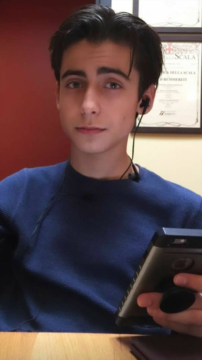 SANTOS BRAVOS Community Post - Trend de Nat loves alebi Bias+Actor fav