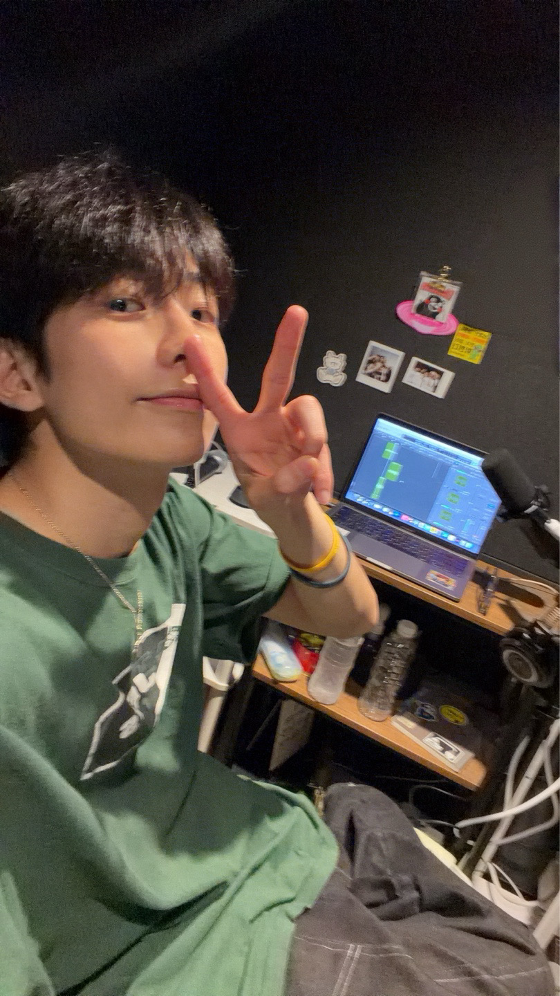 Hi-Fi Un!cornコミュニティの投稿 - また明日🥸 - オム・テミン