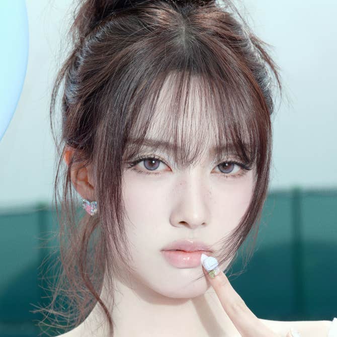Most recent profile image for STAYC Yoon