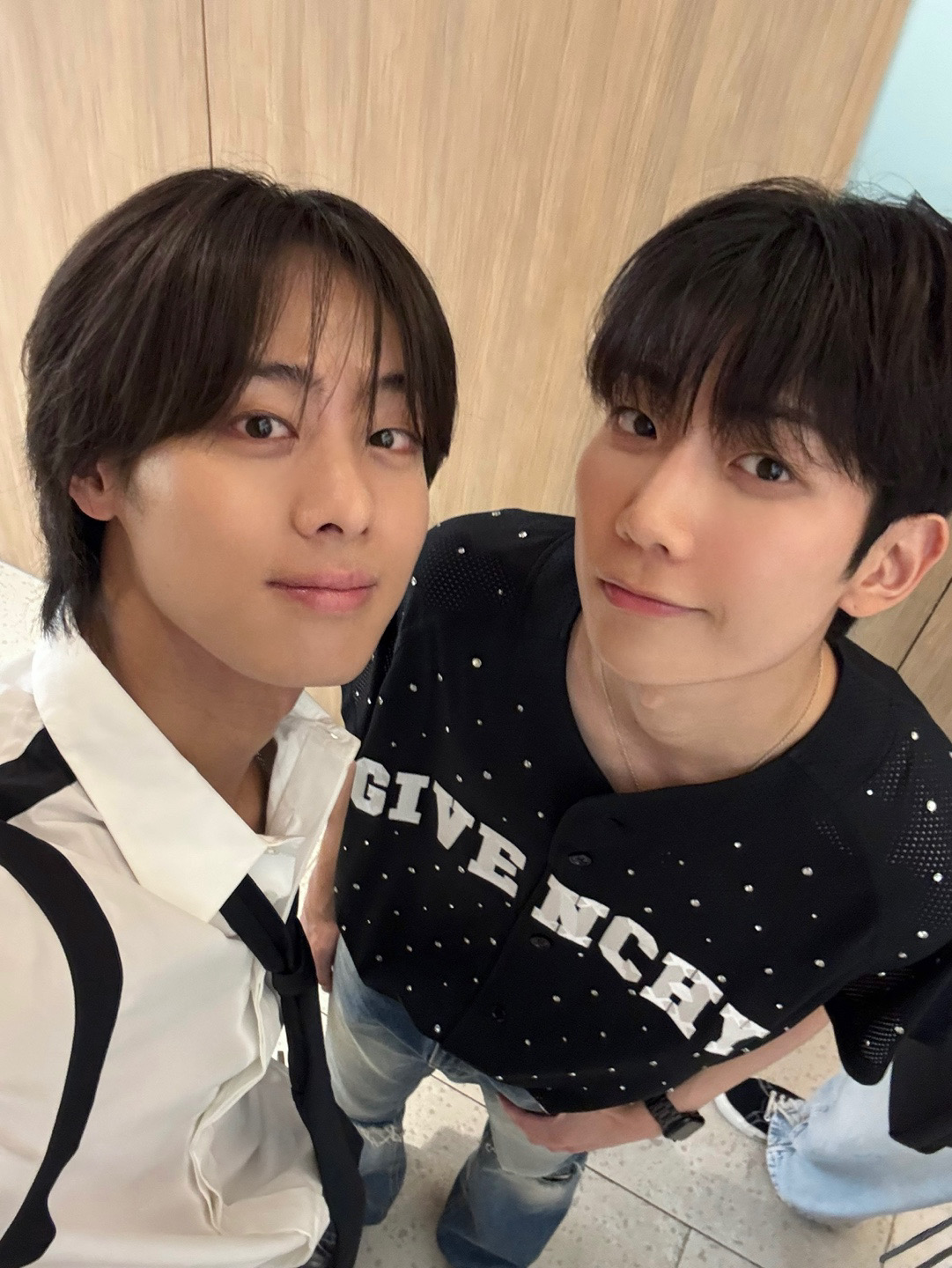 Hi-Fi Un!cornコミュニティの投稿 - 생축😆 たんお😆 HB😆 - キム