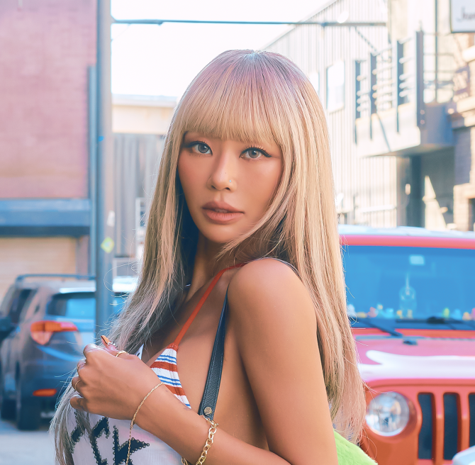 Most recent profile image for HYOLYN HYOLYN
