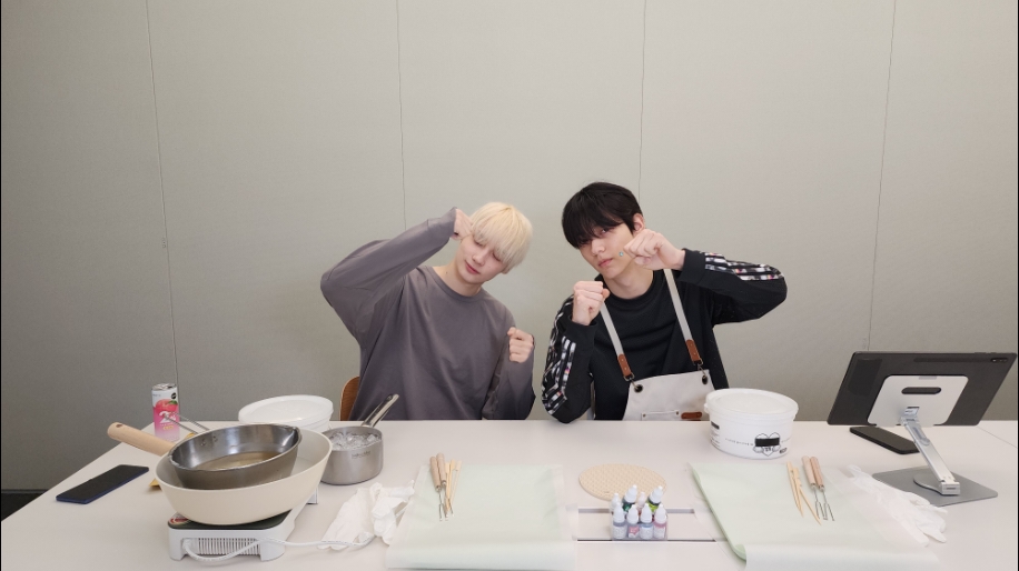 Weverse TXT Community Highlight