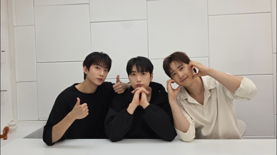 Weverse B1A4 Community Highlight