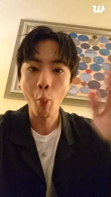 Jin Surprises ARMY With Back-to-Back Weverse LIVEs! 🐹💜