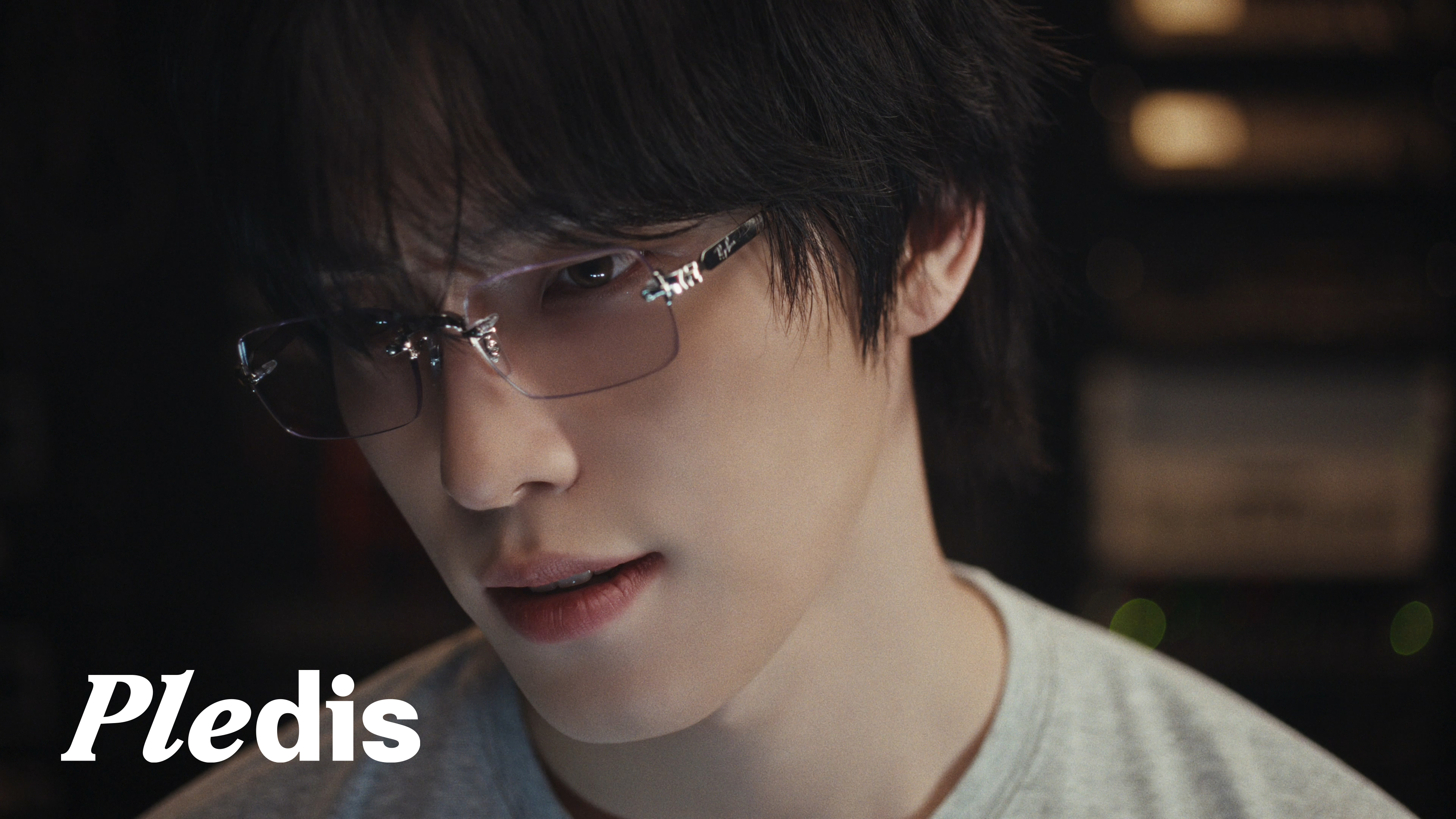 Weverse SEVENTEEN Media - DINO 'LIKE IT' 𝗢𝗳𝗳𝗶𝗰𝗶𝗮𝗹 𝗠𝗩