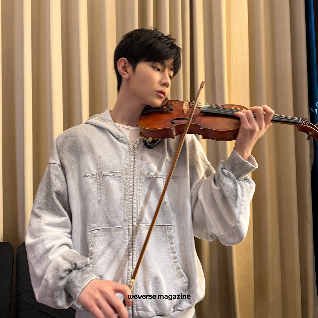 Weverse AND2BLE 画像 - [Magazine] ヴァイオリンの旋律に込められた