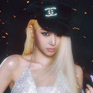 Most recent profile image for LE SSERAFIM HUH YUNJIN