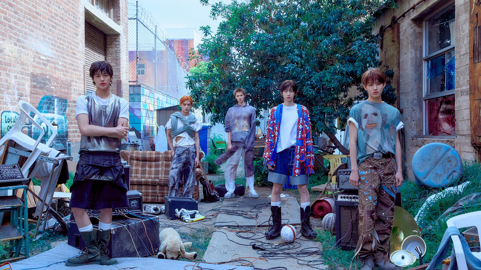 Weverse CORTIS 画像 - COLOR OUTSIDE THE LINES Concept Photo 'Scene 3'