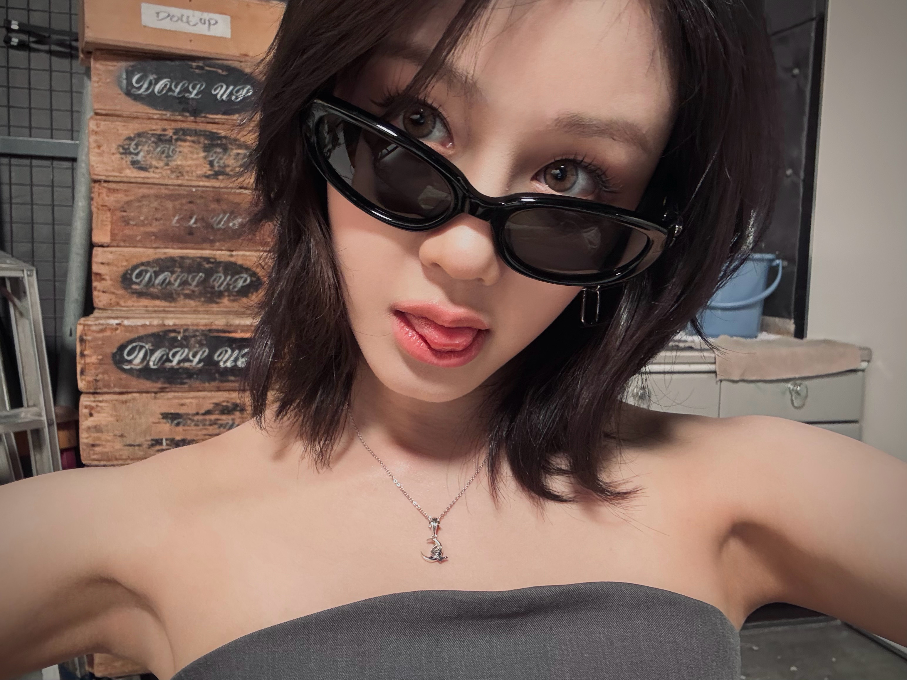 BABYMONSTERコミュニティの投稿 - next stop macao… 🕶️ - PHARITA