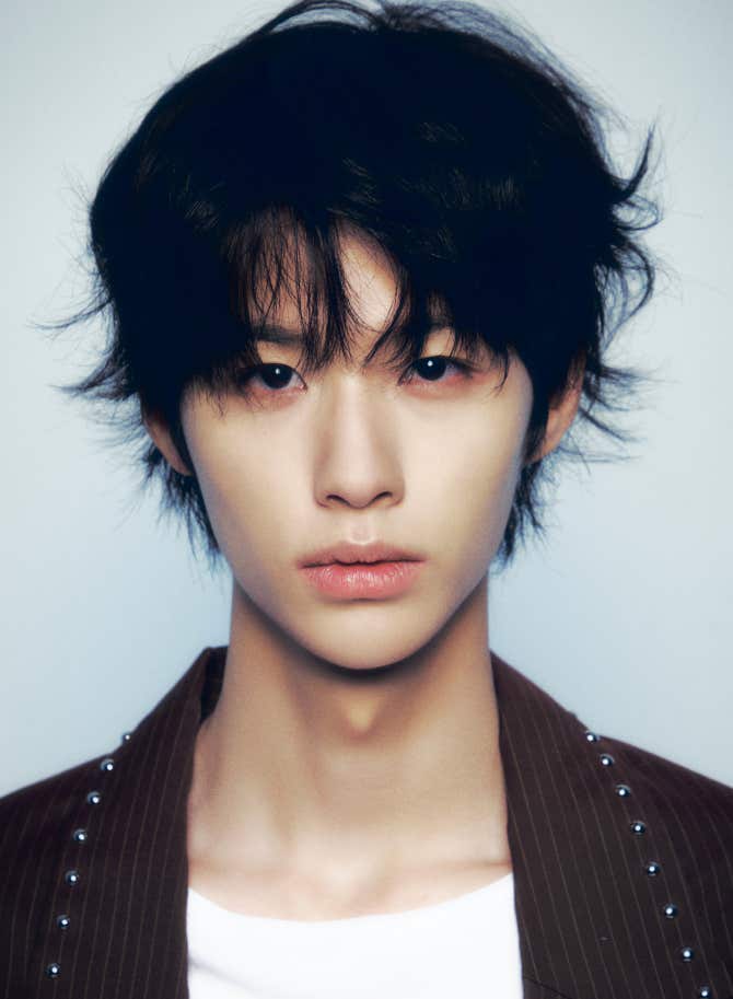 Most recent profile image for CLOSE YOUR EYES KIM SUNGMIN