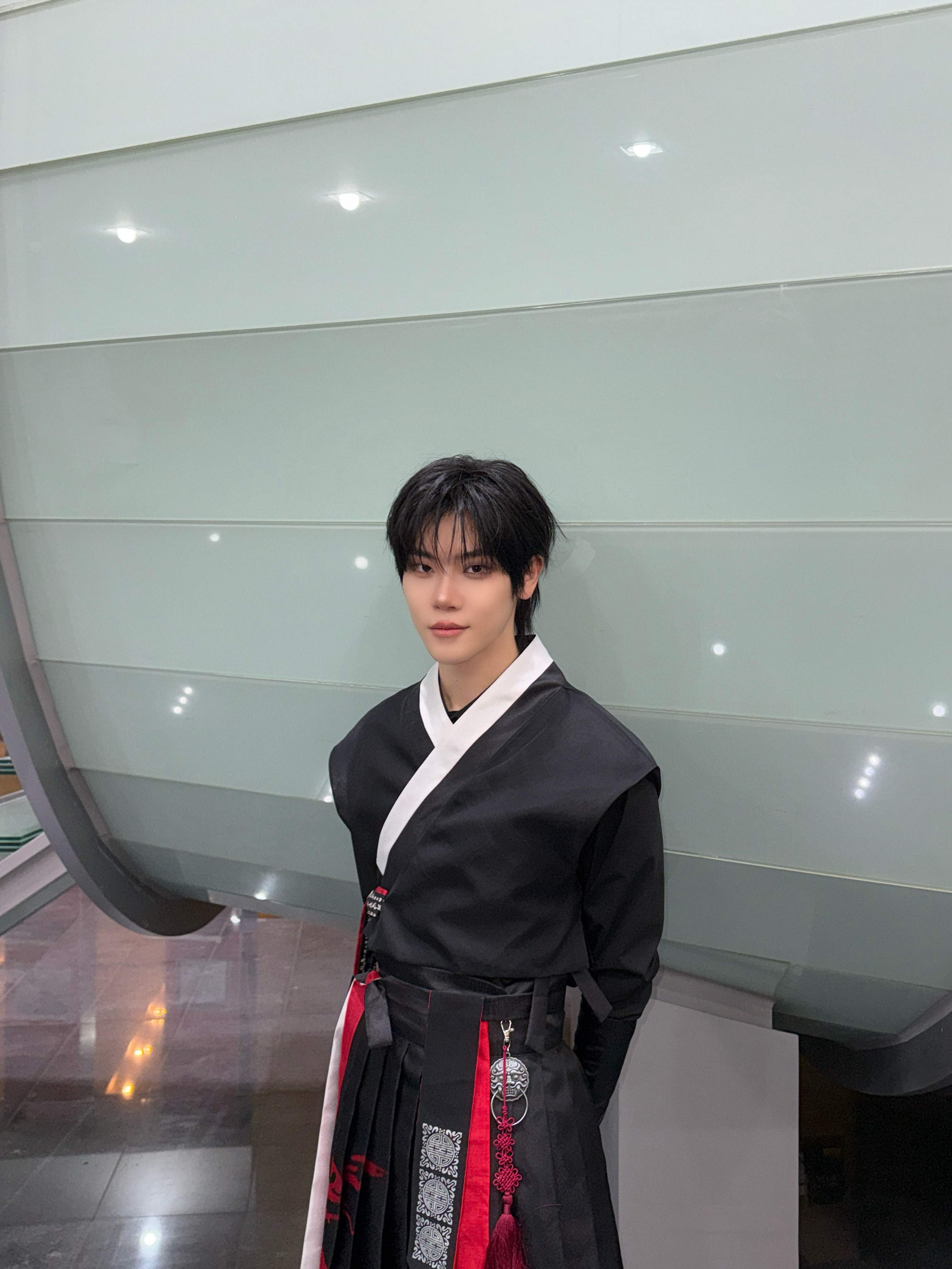 CLOSE YOUR EYESコミュニティの投稿 - - JANG YEOJUN