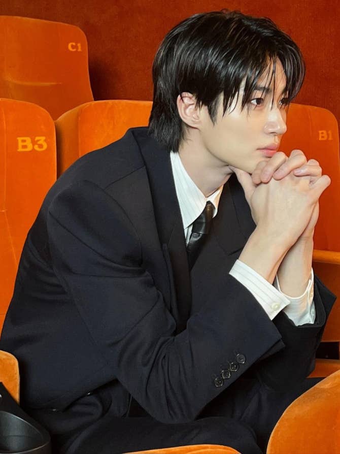 BYEON WOO SEOK Community Post - 🧸🐾🐻🧡🖤