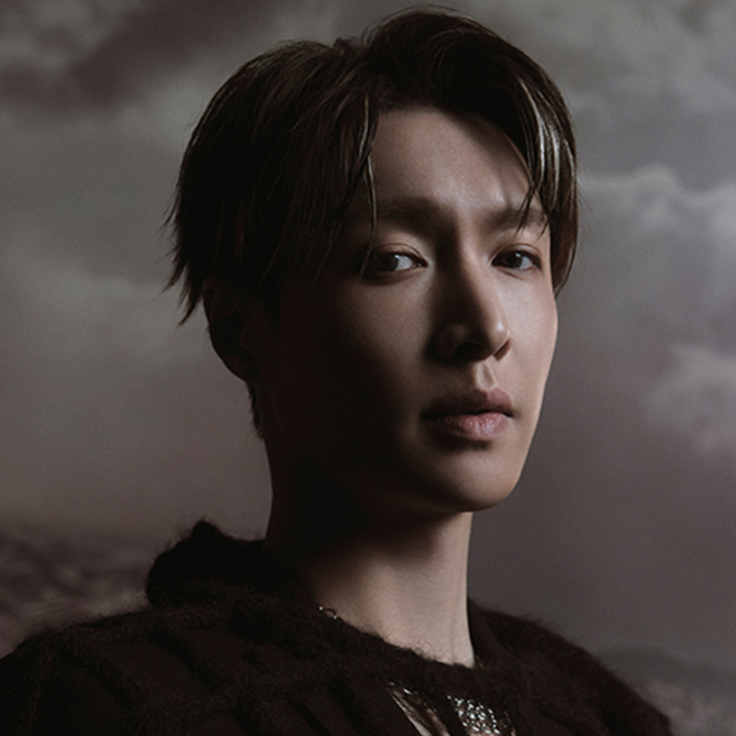 Most recent profile image for EXO LAY