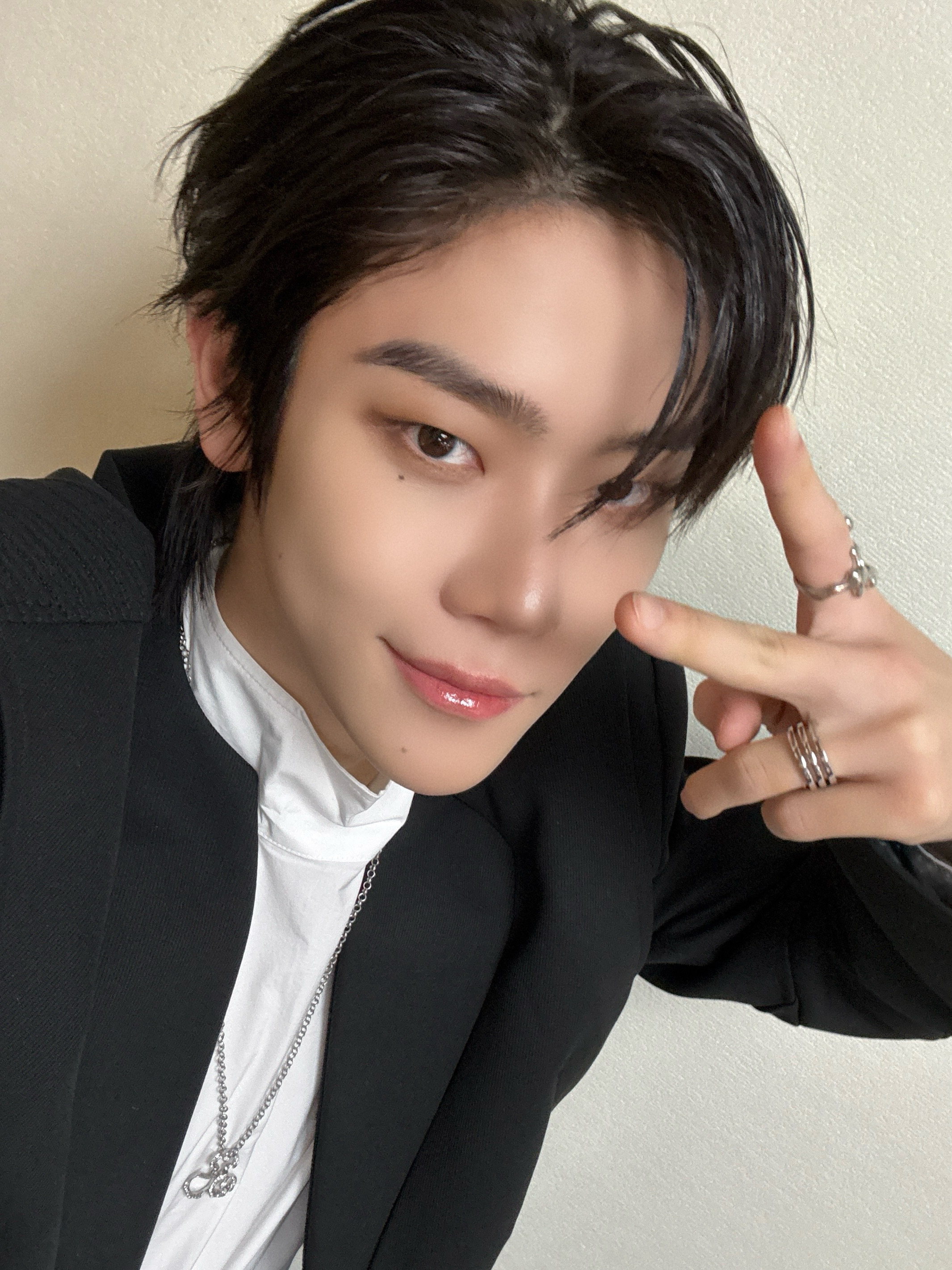 CLOSE YOUR EYESコミュニティの投稿 - 댓글 ㄱ ㄱ - JANG YEOJUN