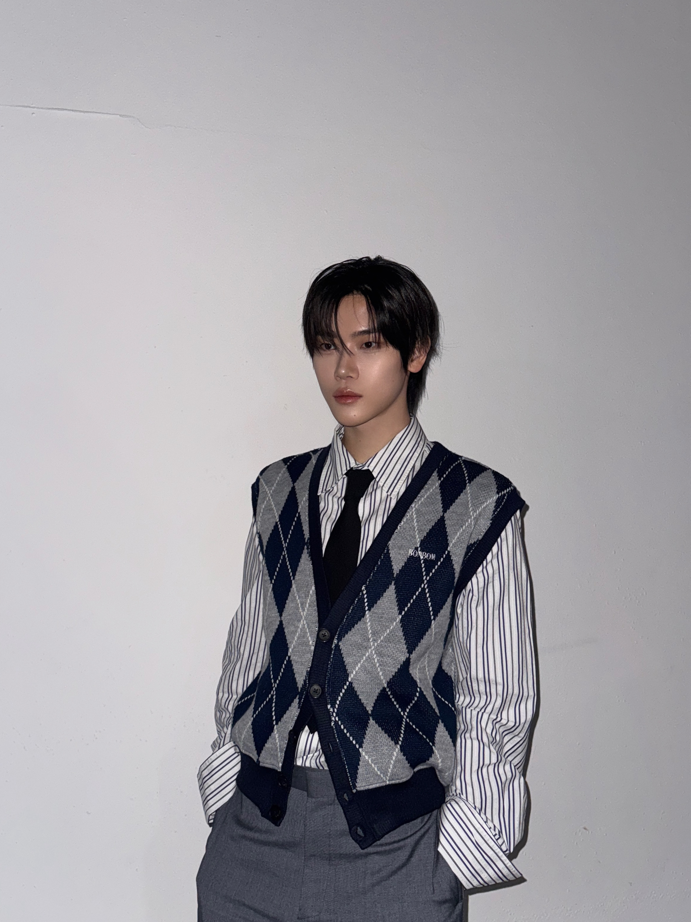 CLOSE YOUR EYESコミュニティの投稿 - - JANG YEOJUN