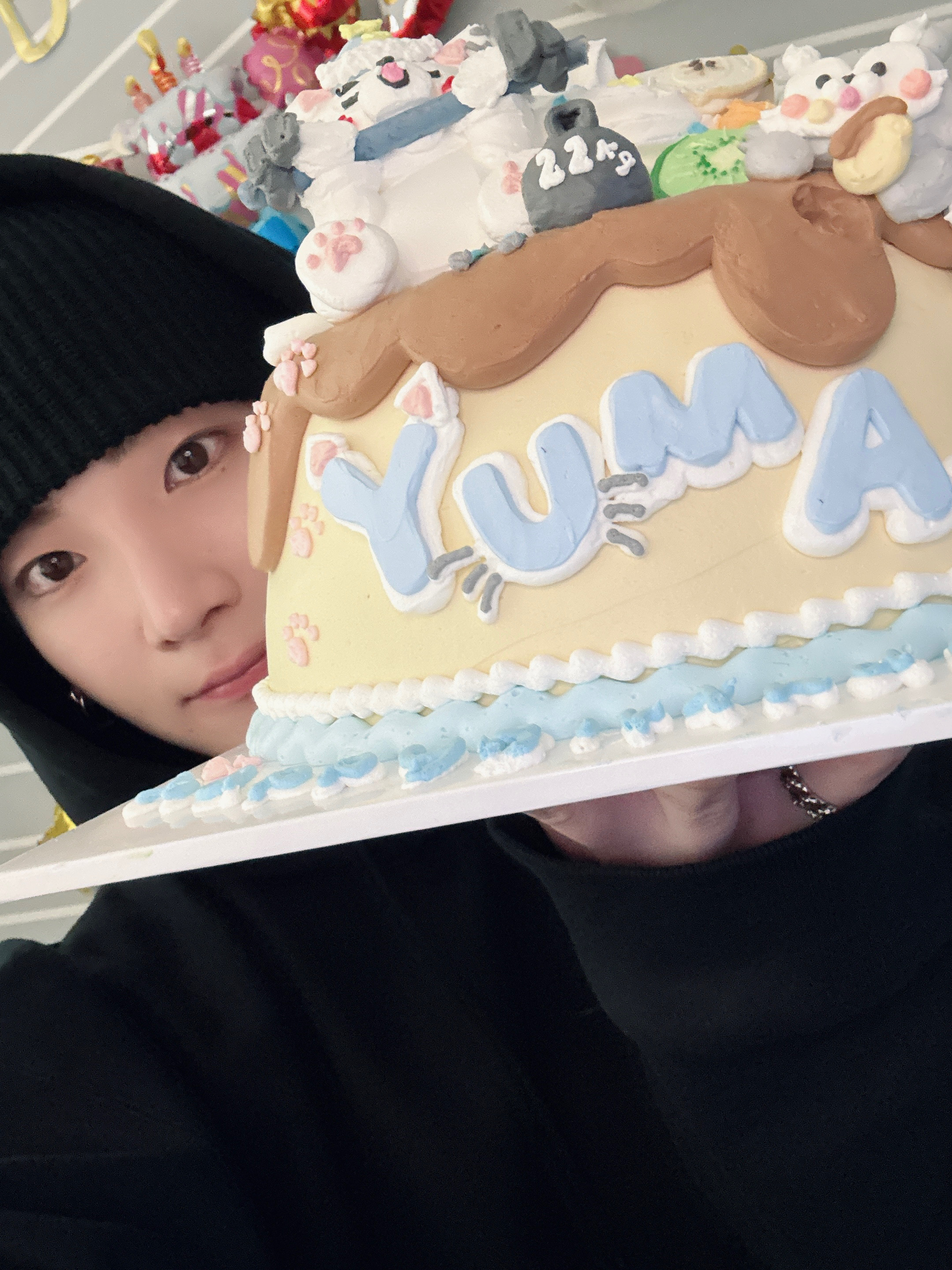 &TEAM Community Post - ❄️🐱🎂 - YUMA