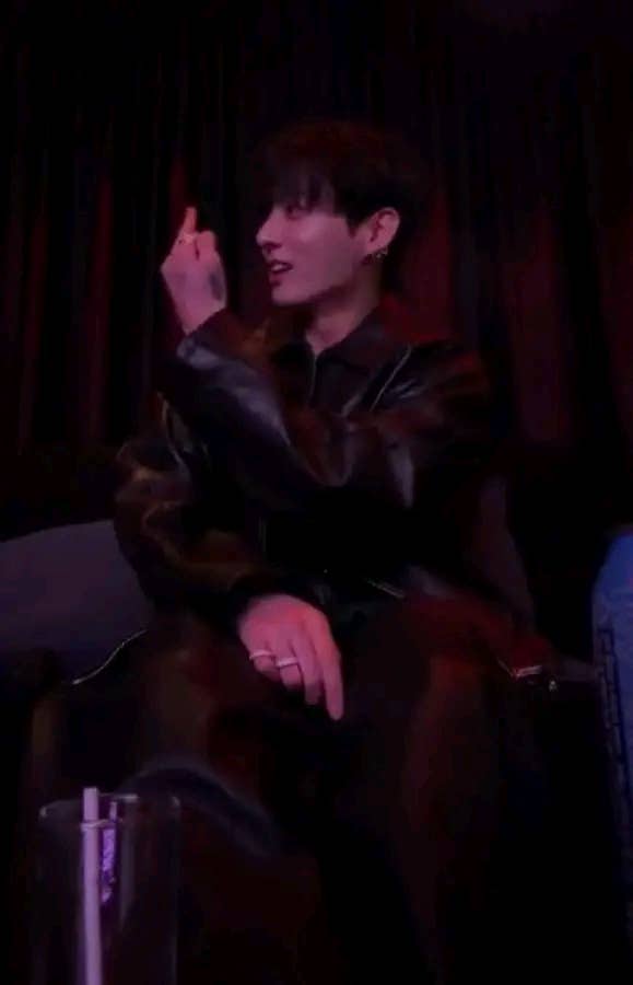 BTS Community Post - Jk is so cute ๐๐๐