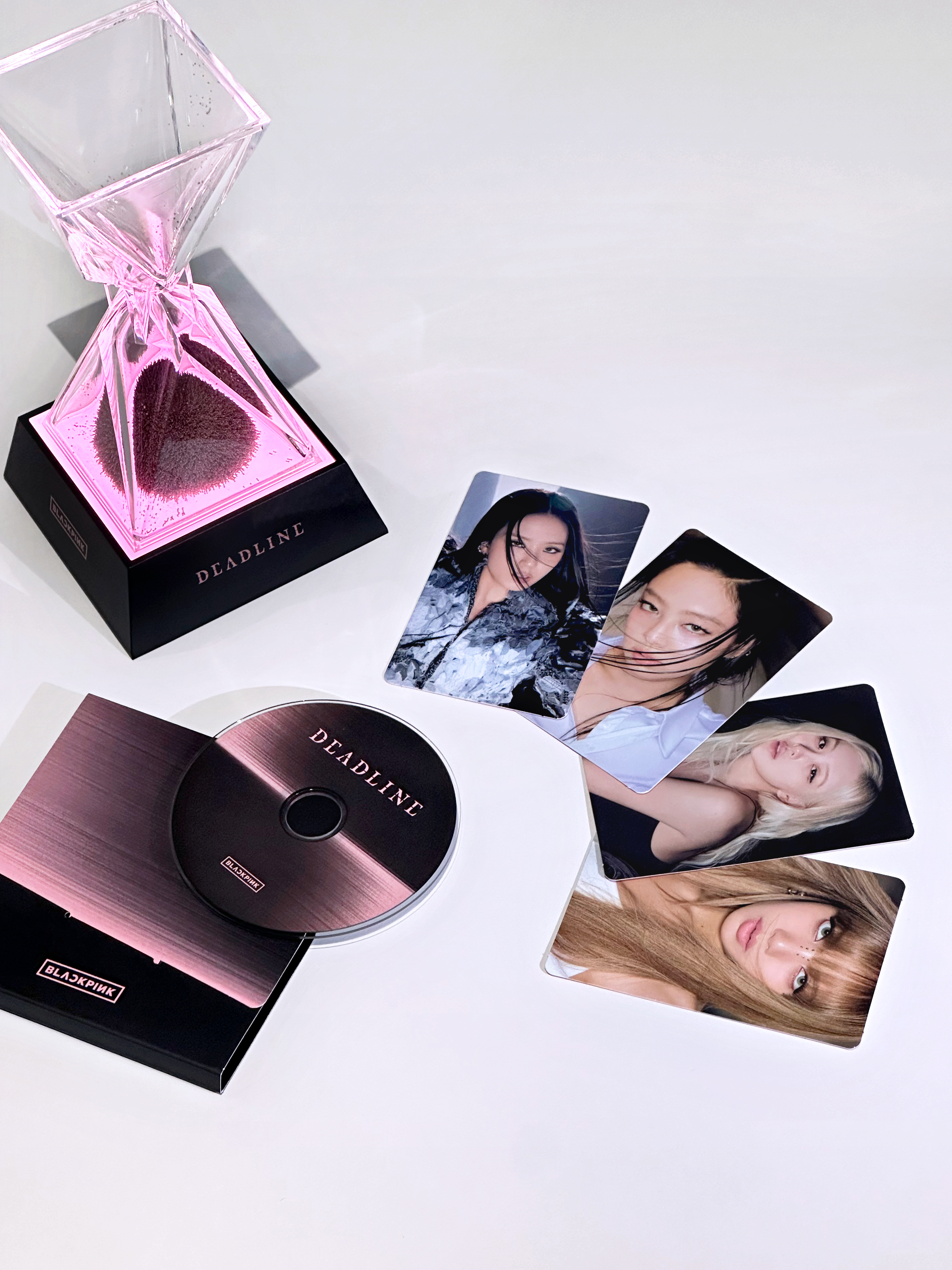 BLACKPINK社群貼文 - BLACKPINK 3rd MINI ALBUM [DEADLINE] is finally