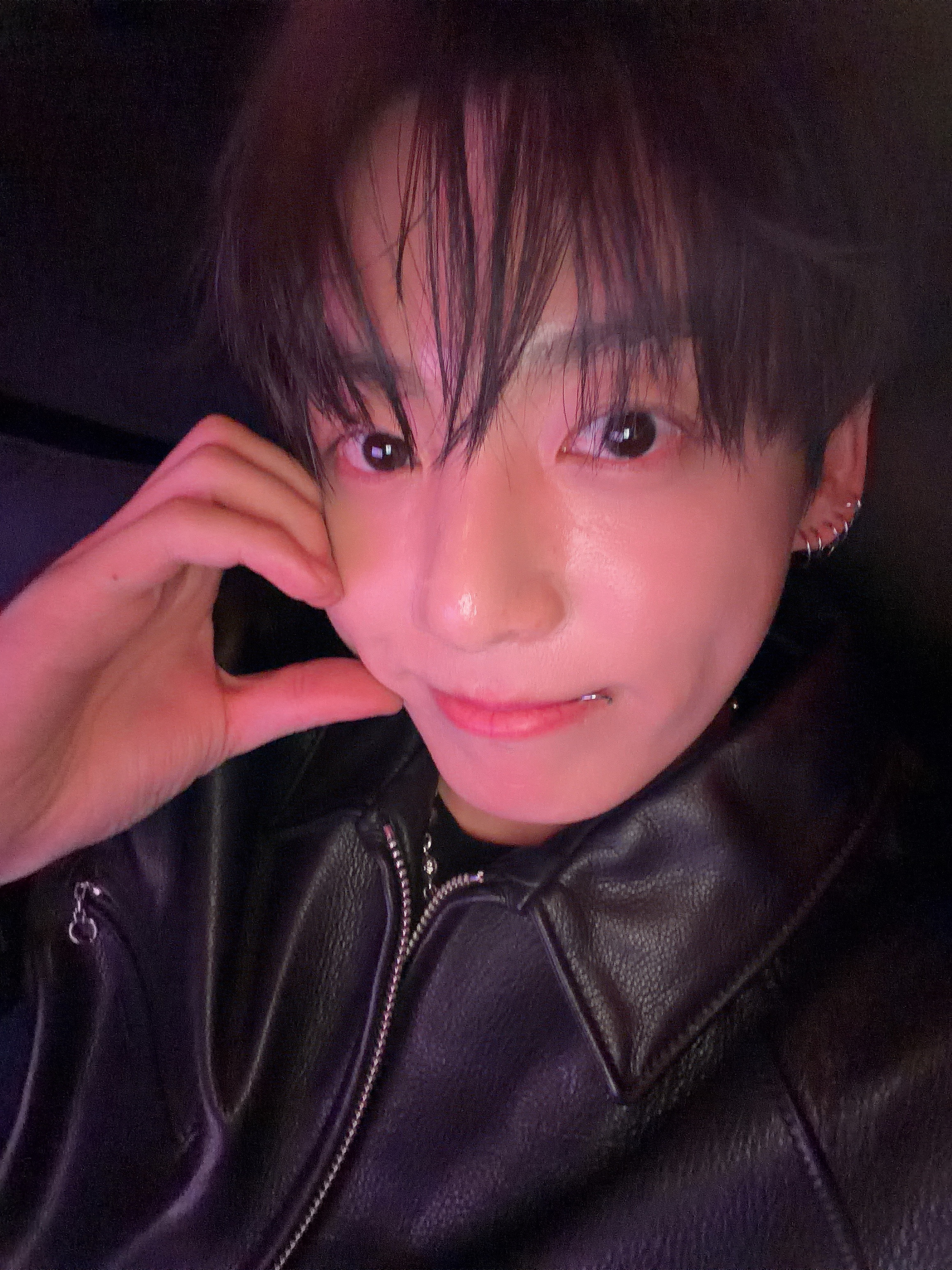 グク weverse 投稿、コメント返信 (和訳追記) | ♪雨に唄えば ♪